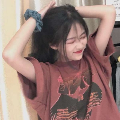 2021新款微信头像女生头像侧影长发唯美图片
