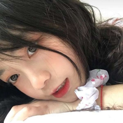 2021年新款微信头像戴运动帽的小孩qq头像女生图片