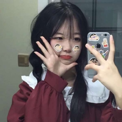 2021年新款微信头像戴运动帽的小孩qq头像女生图片