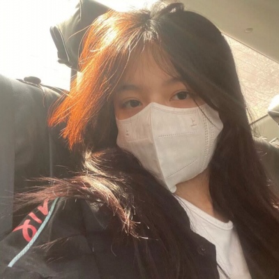 2021最火微信头像带蜜蜡女生图片