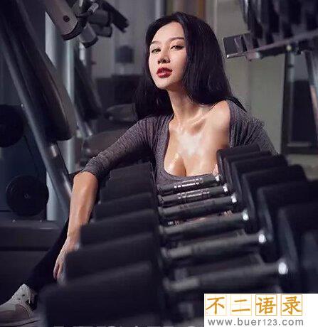 中国乳神樊玲比基尼 樊玲健身照流出让人鼻血直流图片