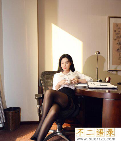 中国乳神樊玲比基尼 樊玲健身照流出让人鼻血直流图片