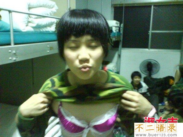 台湾女兵不雅照 军中版李宗瑞事件 台湾军队丑闻图片