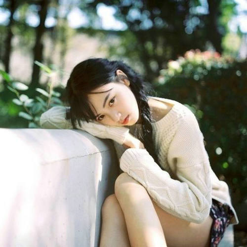 真正的美丽，不是青春的容颜，而是绽放的心灵