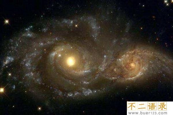 比银河系更大的是什么?宇宙最大星系 直径是银河系40倍图片