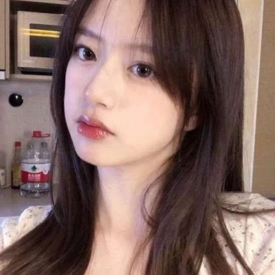 2021气质女生卡通素描头像图片