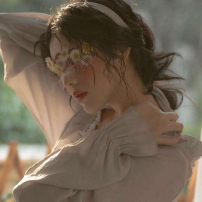高清漂亮的2021女生头像300300chi图片