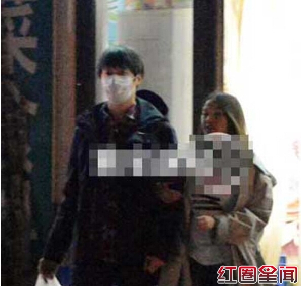 演员李立曾因与迟帅亲密照被传出柜 其女友究竟是谁图片