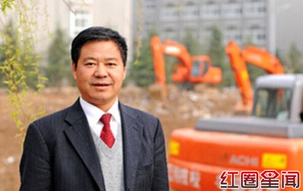 揭蓝翔校长荣兰祥背景资料 山东蓝翔高级技工学校图片