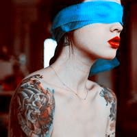 欧美女生烈焰红唇唯美好看头像图片,性感火焰系,红色系