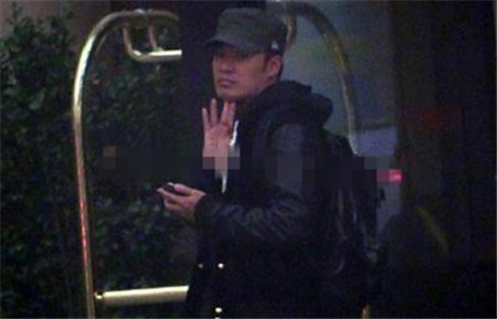陈赫哽咽道歉离婚后坦白真相 许婧怀孕即将临产是真的吗图片