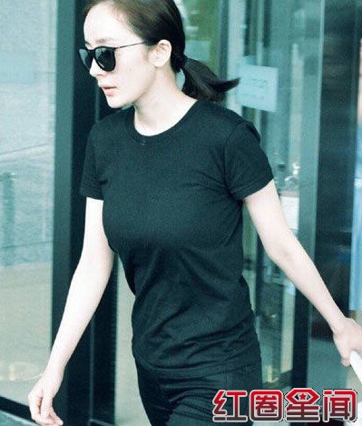 杨幂的胸围暴涨有多大尺寸 杨幂走光素颜丑照曝光图片