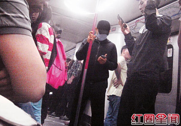 梁朝伟坐地铁无人识被封杀了吗 汤唯梁朝伟真枪实弹详细图解图片