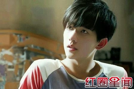 杨洋体重和真实身高是多少 杨洋和丁凯乐扮演者李瑞是什么关系图片