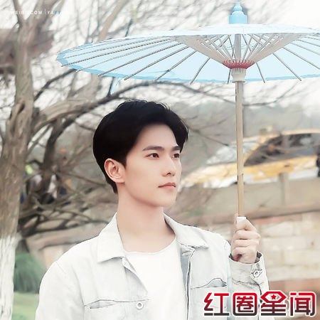 杨洋体重和真实身高是多少 杨洋和丁凯乐扮演者李瑞是什么关系图片