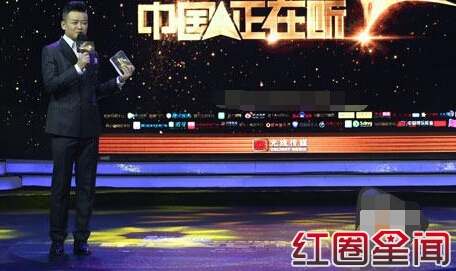 李佳明现在为什么不红了 李佳明在哪些节目当过主持人?_李佳明老婆和女儿图片