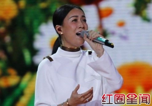 中国好声音第四季导师那英绯闻大盘点_那英最恶心的照片是怎么回事图片