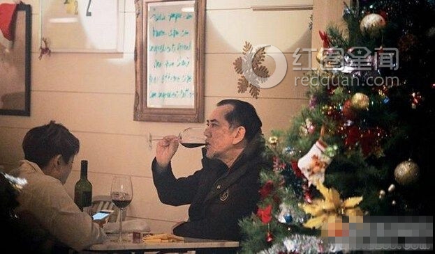 黄秋生的老婆是谁 黄秋生助理是谁