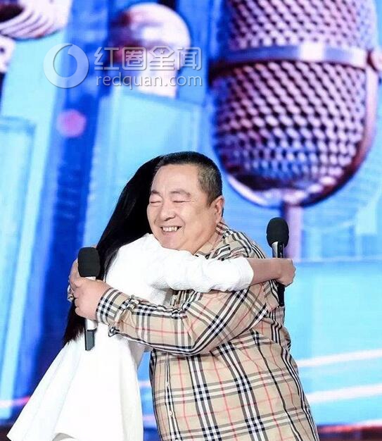 董浩退休泪洒舞台 董浩女儿是干什么的