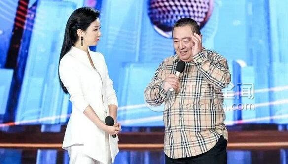 董浩退休泪洒舞台 董浩女儿是干什么的图片