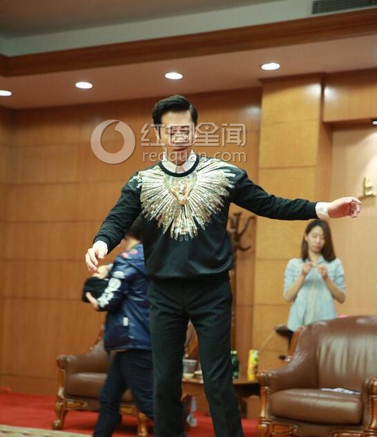 蔡国庆现任老婆是谁 蔡国庆军衔是什么级别的图片