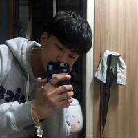 爱自拍的霸气男生头像戴口罩动漫人物图片