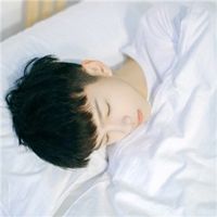 慵懒阳光亲近人动漫男生头像