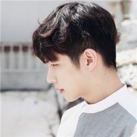 温暖的像阳光的帅气可以用的男生头像图片