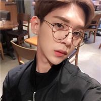 帅气阳光系帅气男生头像维吾尔图片
