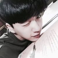 帅气阳光系帅气男生头像维吾尔
