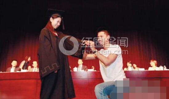 王雷李小萌婚纱照 王雷李小萌生活照图片
