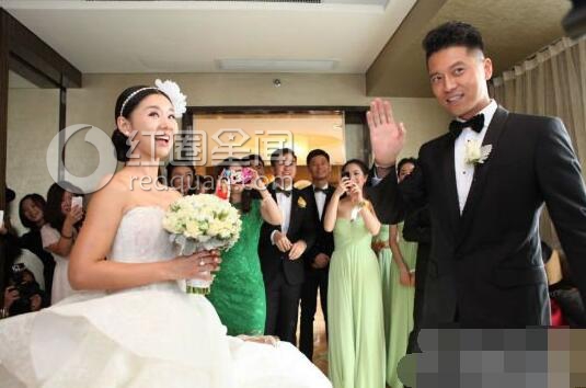 王雷李小萌婚纱照 王雷李小萌生活照图片