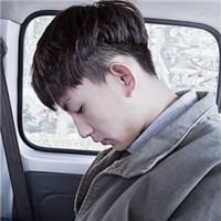 忧郁系的90后快来看看我们班男生和女生的头像图片