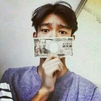 会玩的韩系学生头像男生头像背影图片
