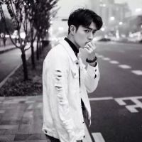 忧伤的男生用女生做微信头像图片图片