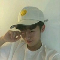 冷酷傲慢动漫僵尸男生头像图片