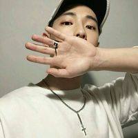 冷酷傲慢动漫僵尸男生头像图片