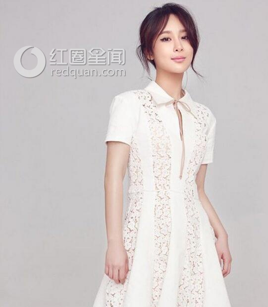 杨紫纯白写真大图片 杨紫美照外泄图片