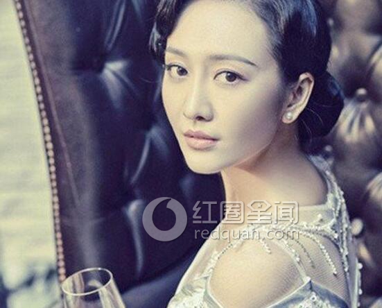 王鸥性感写真 王鸥写真美腿抢镜图片