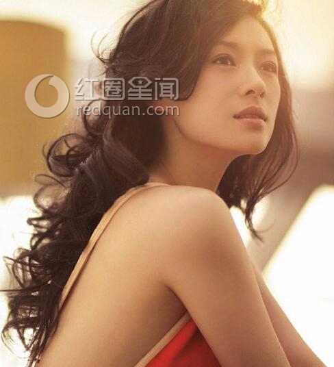 女明星醉酒被吃豆腐 明星喝酒后丑态百出图片