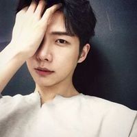 90后帅哥小清新白衣男生 帅气 头像 暖男图片