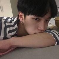 韩范帅气男生卡通头像穿西装图片