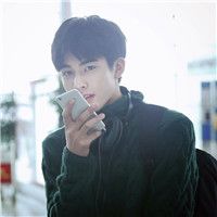 2017最新qq发光男生头像图片