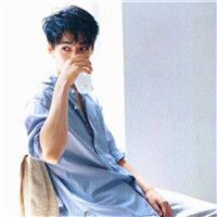 2017最新qq发光男生头像图片