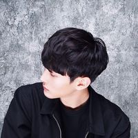 精选帅气韩系男生笑黑化头像图片