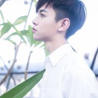 文艺白衣帅哥头像图片大全男生社会人纹身QQ头像图片