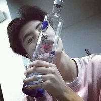 2017高冷帅气的一个女生和两个男生的兄弟头像图片