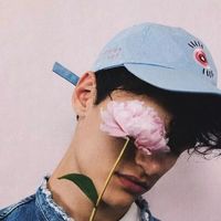 个性十足的欧美男生头像动漫二次元眼镜图片