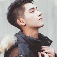 帅哥头像高清冷酷一个人最新版中学生漫画头像男生图片