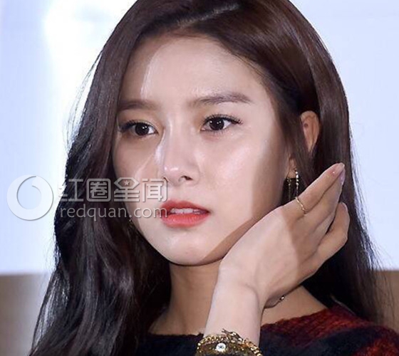 金素妍在韩国的地位怎么样 金素妍整容的部位是哪里图片